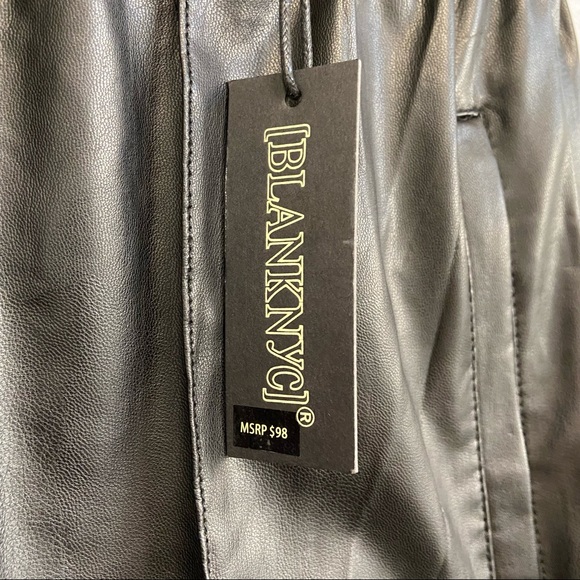 Blank NYC Black Faux Leather Relaxed Fit Jogger Size 30 - Picture 13 of 16